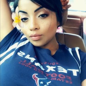 Meet your Posher, Paola